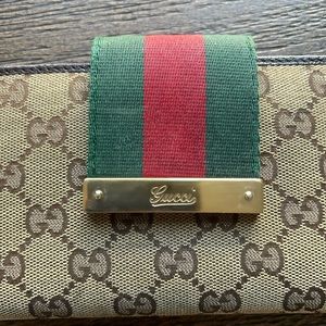 Women’s Gucci Wallet